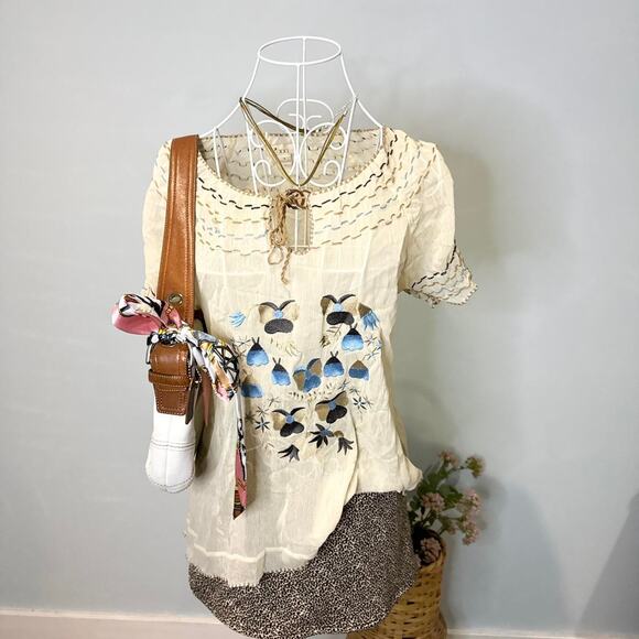 Forever 21 Tops - Gorgeous vintage y2k silky tan floral embroidered peasant babydoll slip top